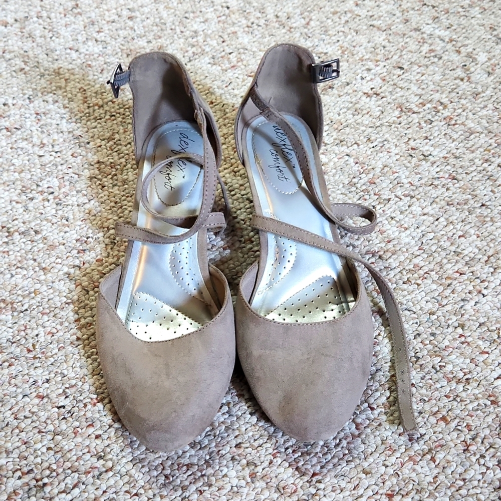 Womens tan wedges